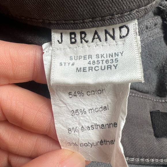 Like New J Brand Super Skinny Velvet ‘Jeans’ in Mercury, Size 25 - Picture 6 of 7